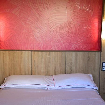 The Originals Access Aeroport, Hotel Aurillac Dış mekan fotoğraf