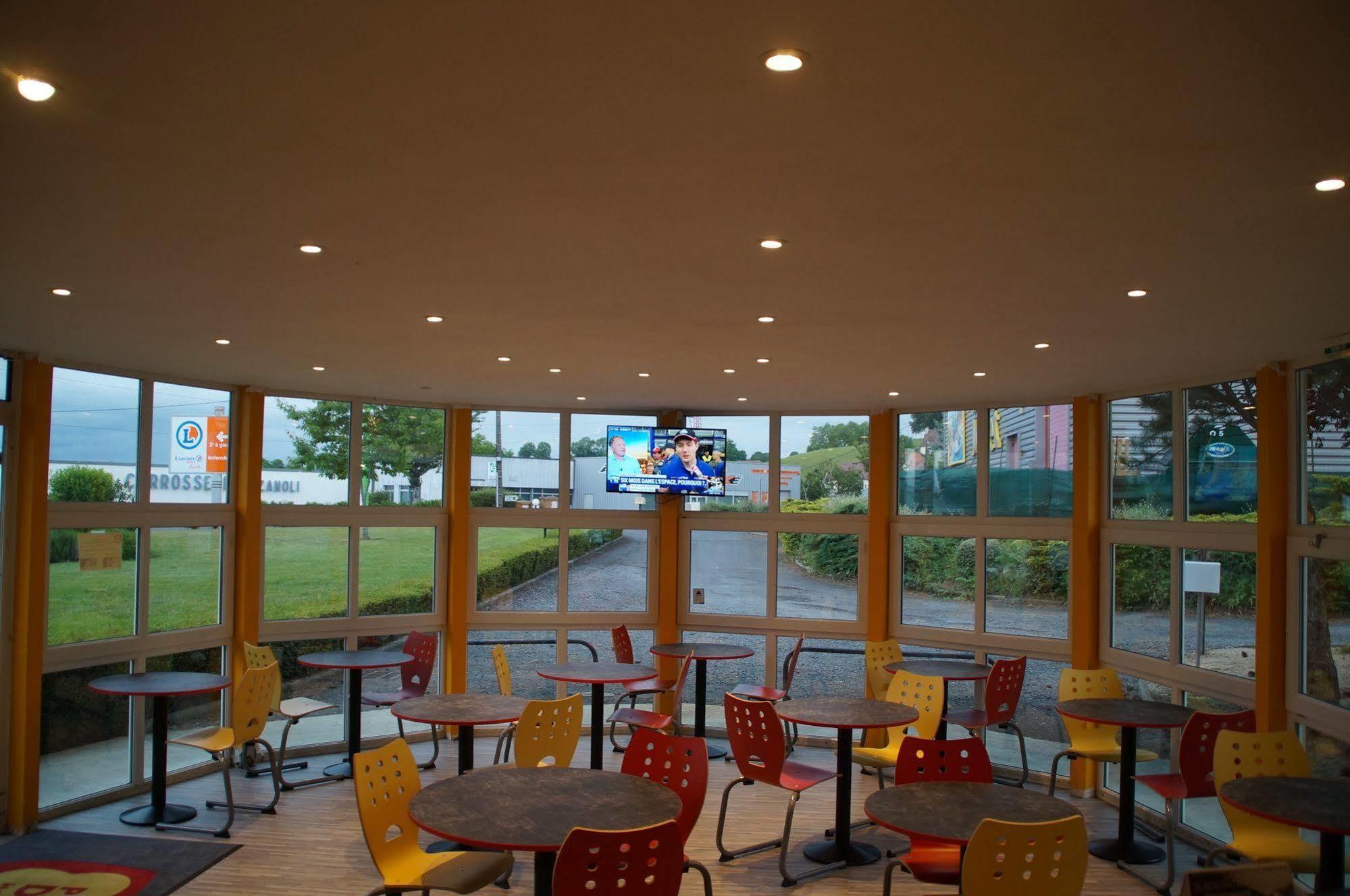 The Originals Access Aeroport, Hotel Aurillac Dış mekan fotoğraf
