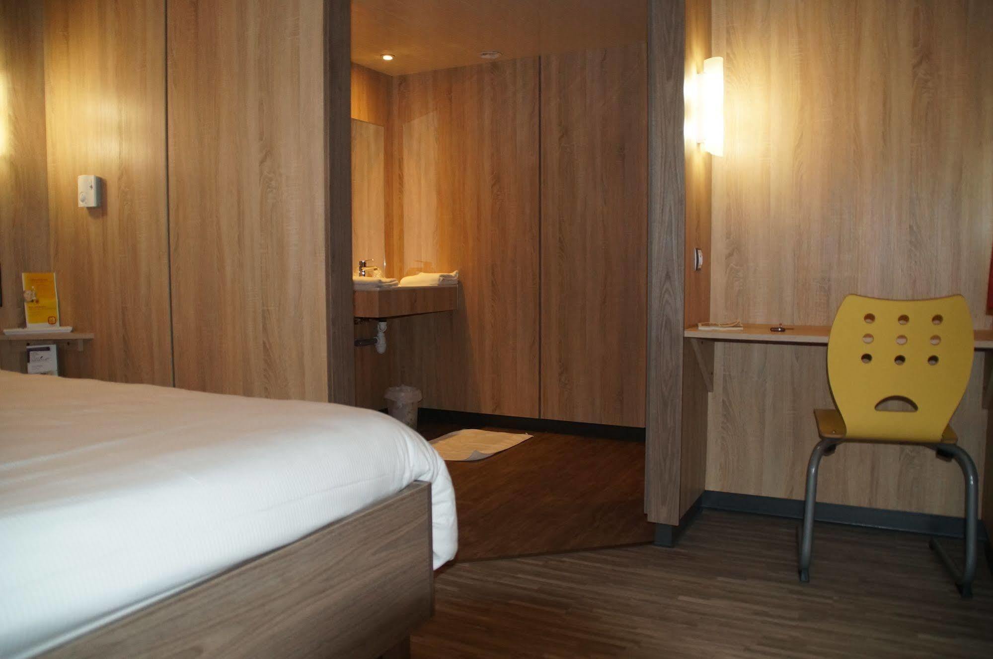 The Originals Access Aeroport, Hotel Aurillac Dış mekan fotoğraf