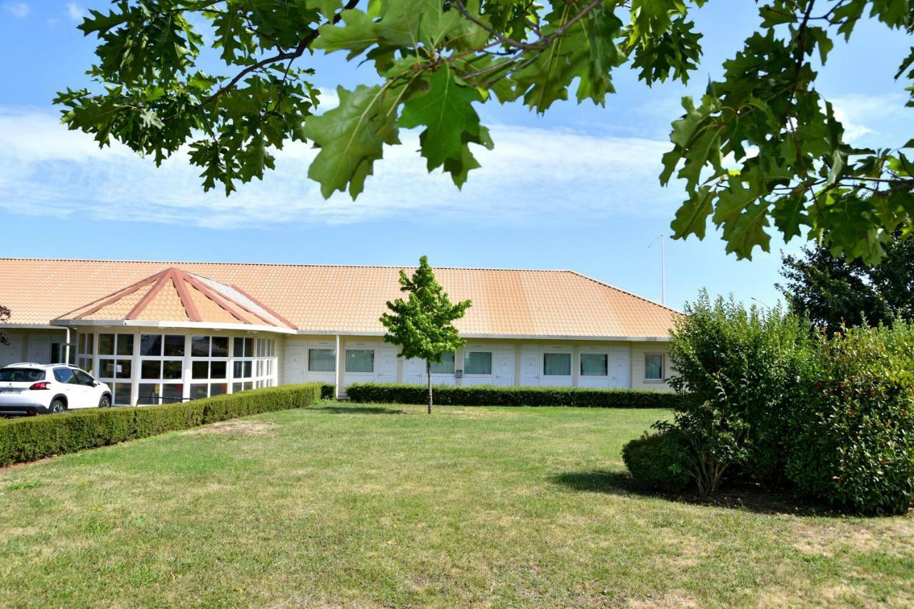 The Originals Access Aeroport, Hotel Aurillac Dış mekan fotoğraf