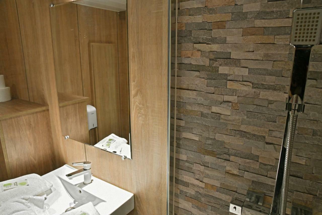 The Originals Access Aeroport, Hotel Aurillac Dış mekan fotoğraf