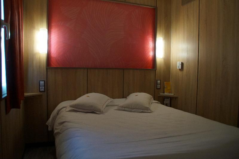 The Originals Access Aeroport, Hotel Aurillac Dış mekan fotoğraf